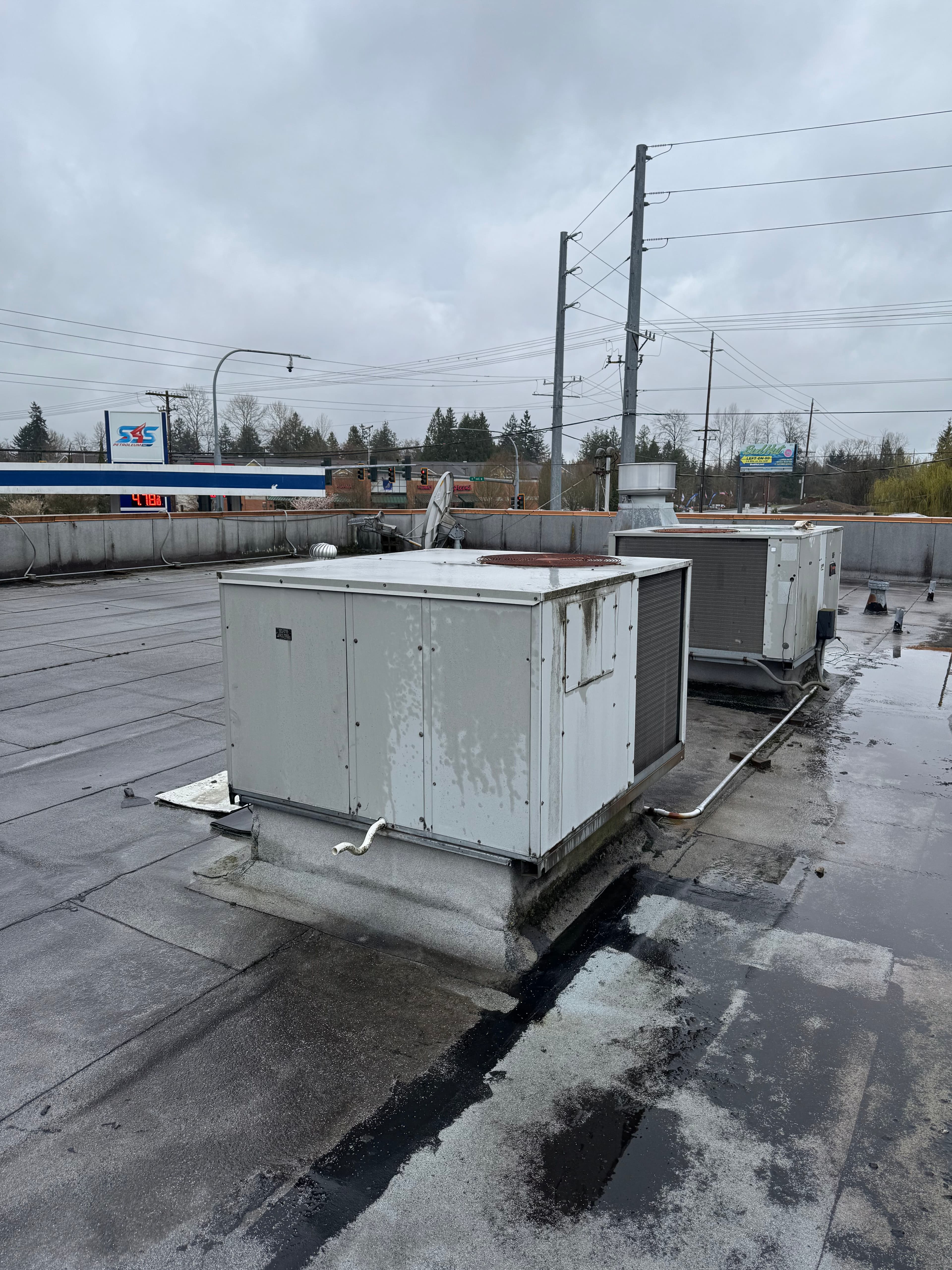 Project Keeping a 37-Year-Old Commercial A/C Unit Running Strong image